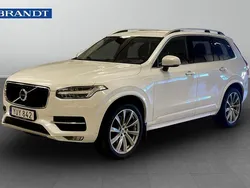 Vit Begagnad 2019 Volvo XC90 Momentum SUV | 374 900 kr