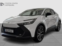 Vit Begagnad 2024 Toyota C-HR Style SUV | 399 900 kr (Bra pris)