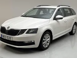 Vit Begagnad 2020 Skoda Octavia | 135 000 kr (Dyr)