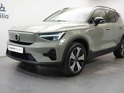 Grön Begagnad 2022 Volvo XC40 Core SUV | 344 900 kr