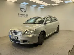 Silver Begagnad 2003 Toyota Avensis Kombi | 19 900 kr (Marknadspris)