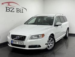 Vit Begagnad 2011 Volvo V70 Summum Kombi | 114 900 kr
