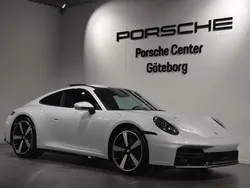Ljusröd (grey) Begagnad 2025 Porsche 911 Carrera Sportkupé | 1 699 000 kr (Dyr)