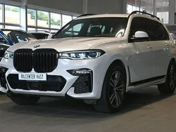 Vit Begagnad 2020 BMW X7 M Sport SUV | 749 000 kr (Dyr)