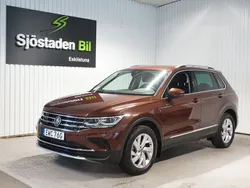 Brun Begagnad 2021 VW Tiguan Elegance SUV | 399 900 kr (Dyr)