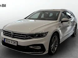 Vit Begagnad 2023 VW Passat Executive Kombi | 329 900 kr