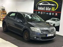 Mörkgrå Begagnad 2010 Toyota Auris Plus Halvkombi | 33 900 kr (Superpris)