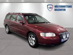 Röd Begagnad 2007 Volvo V70 Kinetic Kombi | 19 900 kr (Marknadspris)