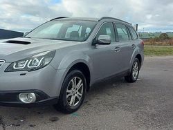Silver Begagnad 2010 Subaru Outback SUV | 35 000 kr (Bra pris)