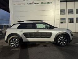 Vit Begagnad 2015 Citroën C4 Cactus PureTech Halvkombi | 79 800 kr (Marknadspris)