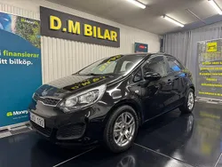 Svart Begagnad 2011 Kia Rio Halvkombi | 69 900 kr (Marknadspris)