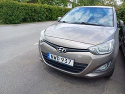 Ljusbrun (brun) Begagnad 2013 Hyundai i20 Premium Halvkombi | 22 000 kr