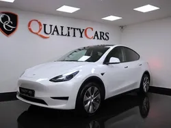 Vit Begagnad 2022 Tesla Model Y Standard Range SUV | 469 000 kr (Dyr)