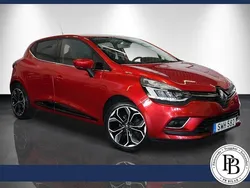 Röd Begagnad 2018 Renault Clio IV Intens Halvkombi | 114 900 kr (Marknadspris)