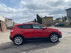 Röd Begagnad 2013 Nissan Qashqai SUV | 79 900 kr (Bra pris)