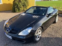 Svart Begagnad 2005 Mercedes SLK280 Cab | 129 000 kr (Marknadspris)