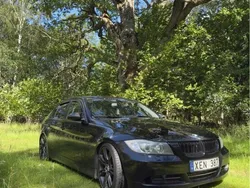 Svart Begagnad 2006 BMW 325 Comfort Edition Sedan | 55 000 kr (Bra pris)