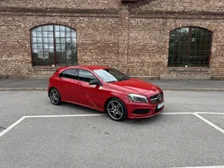Röd Begagnad 2015 Mercedes A180 AMG Halvkombi | 139 000 kr (Marknadspris)