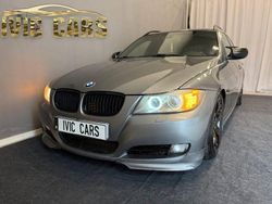 Grå Begagnad 2010 BMW 325 Comfort Edition Kombi | 69 900 kr (Marknadspris)