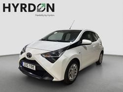 Vit Begagnad 2021 Toyota Aygo X-play Halvkombi | 124 900 kr (Lite dyr)