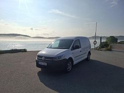 Vit Begagnad 2017 VW Caddy Maxi Minibuss | 95 000 kr