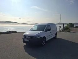 Vit Begagnad 2017 VW Caddy Maxi Minibuss | 95 000 kr