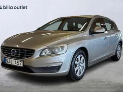 Ljusbrun Begagnad 2013 Volvo V60 Kinetic Kombi | 104 900 kr (Marknadspris)
