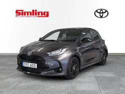 Mörkgrå Begagnad 2023 Toyota Yaris Hybrid Style Halvkombi | 244 900 kr (Marknadspris)