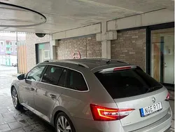 Brun Begagnad 2016 Skoda Superb Style Kombi | 152 000 kr (Marknadspris)