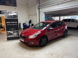 Röd Begagnad 2012 Kia Ceed Halvkombi | 79 900 kr (Marknadspris)