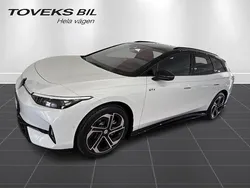Vit (glacier white metallic bl) Ny 2025 VW ID.7 GTX Sedan | 710 500 kr