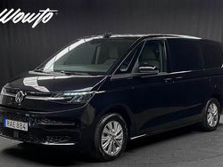 Svart Begagnad 2022 VW Multivan Life Van | 549 800 kr (Marknadspris)
