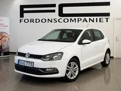 Vit Begagnad 2015 VW Polo Halvkombi | 95 000 kr (Marknadspris)