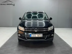 Svart Begagnad 2013 VW Tiguan Sportline SUV | 94 900 kr (Marknadspris)
