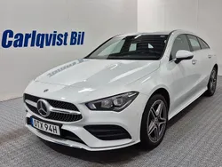 Vit (vit metallic) Begagnad 2022 Mercedes CLA250e Shooting Brake AMG Kombi | 349 000 kr (Lite dyr)