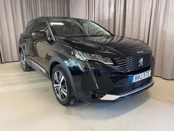 Svart Begagnad 2022 Peugeot 3008 Allure SUV | 249 900 kr (Marknadspris)