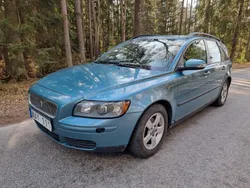 Blå Begagnad 2006 Volvo V50 Kinetic Kombi | 44 900 kr (Marknadspris)