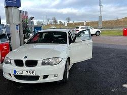 Vit Begagnad 2009 BMW 118 M Sport Halvkombi | 60 000 kr (Marknadspris)