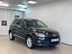 Svart Begagnad 2016 VW Tiguan R-line SUV | 158 900 kr (Superpris)
