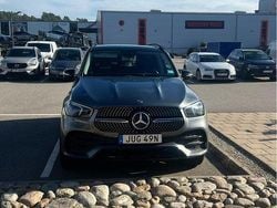 Grå Begagnad 2019 Mercedes GLE300 AMG line SUV | 549 000 kr