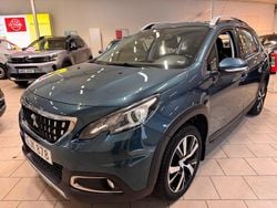 Grön Begagnad 2017 Peugeot 2008 Allure SUV | 84 900 kr (Bra pris)