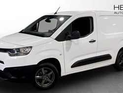 Begagnad 2022 Toyota Proace City Van | 184 900 kr