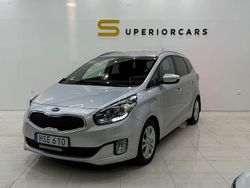 Grå Begagnad 2015 Kia Carens Minibuss | 119 900 kr (Marknadspris)
