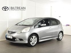 Silver Begagnad 2009 Honda Jazz Halvkombi | 29 900 kr (Marknadspris)
