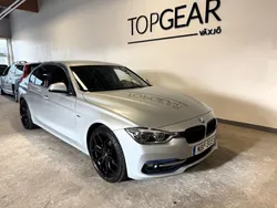 Silver Begagnad 2016 BMW 318 Sport Line Sedan | 179 900 kr (Marknadspris)