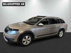 Ljusbrun (brun) Begagnad 2015 Skoda Octavia Scout Business Line Kombi | 94 900 kr (Marknadspris)