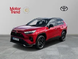 Röd Begagnad 2024 Toyota RAV4 Hybrid Sport SUV | 569 900 kr (Marknadspris)