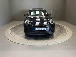 Svart Begagnad 2023 Mini Cooper SE Halvkombi | 239 000 kr