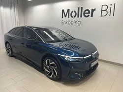 Blå (aquamarine blue metallic) Begagnad 2024 VW ID.7 Pro Sedan | 489 000 kr (Dyr)