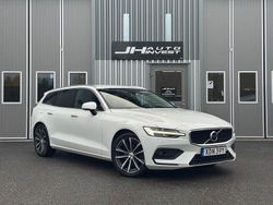 Vit Begagnad 2020 Volvo V60 Momentum Kombi | 259 900 kr (Marknadspris)